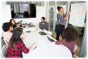 pexels-meeting-in-conference-room-design-89